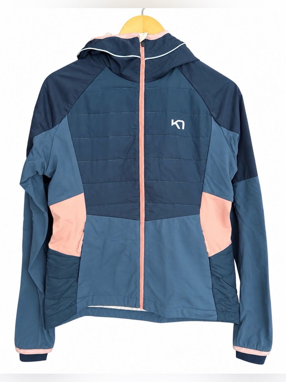 Kari Traa Blue and Pink Hybrid Puffer Jacket Small